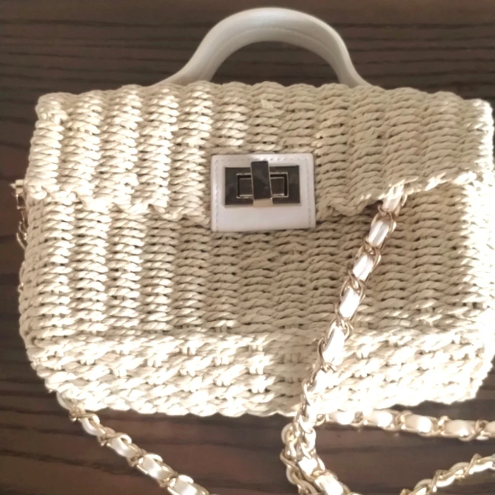 F21 Woven Shoulder Bag Purse
